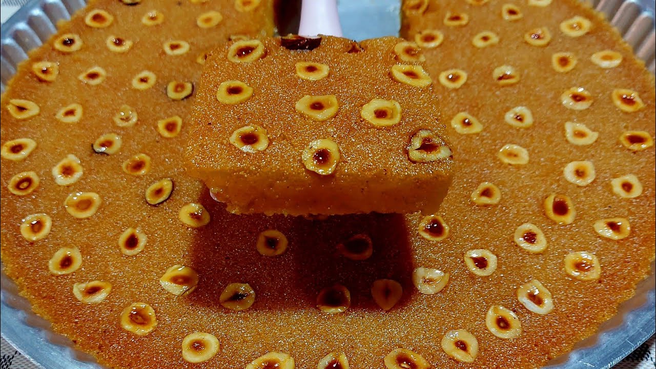 بدون لبن ولا بيكنج بودر❗️بسبوسة المحلات طرية ومرملة وألذ من الجاهزة 💯 مره وطعمها رهييب 😋 #بسبوسة