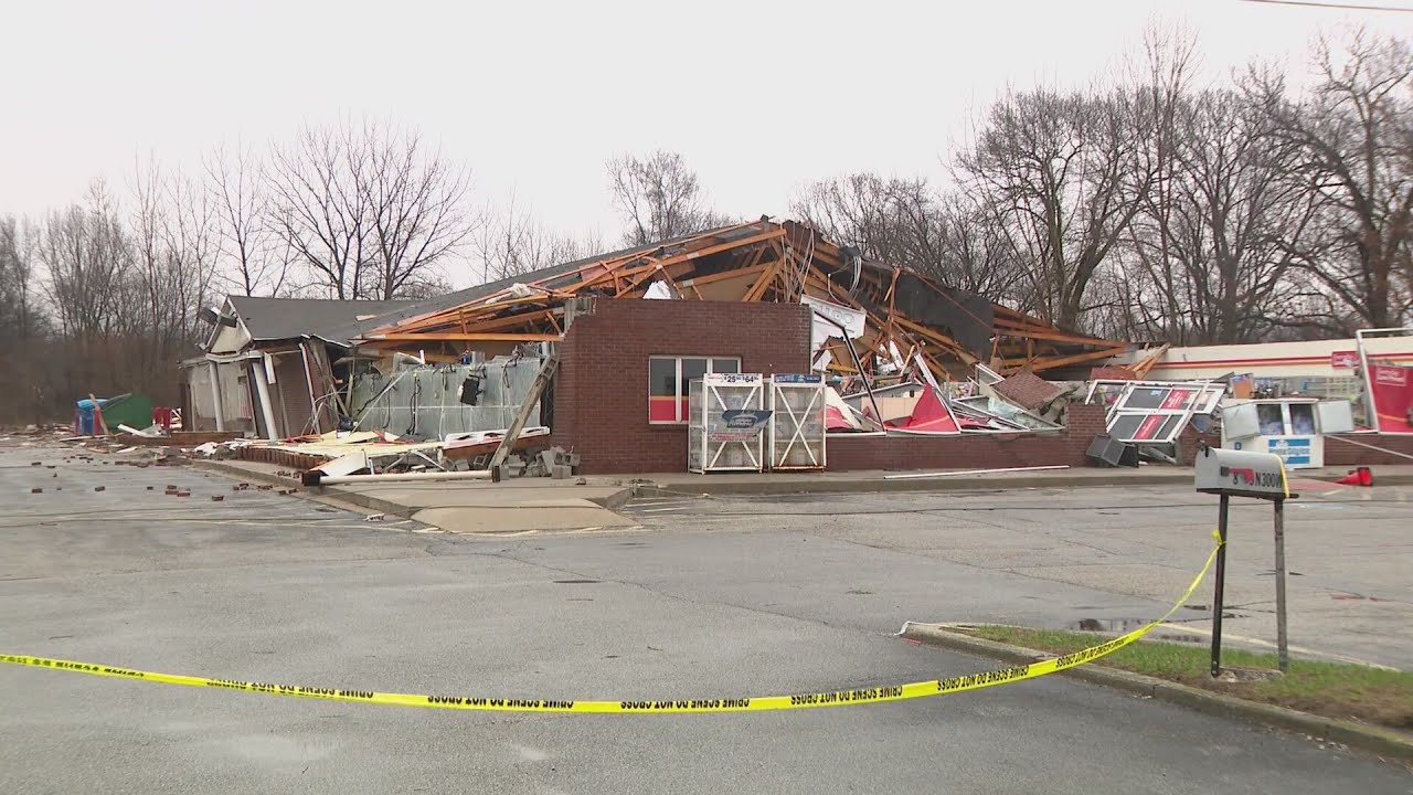 NWS: 4 tornadoes believed to have touched down in Illinois & Indiana overnight