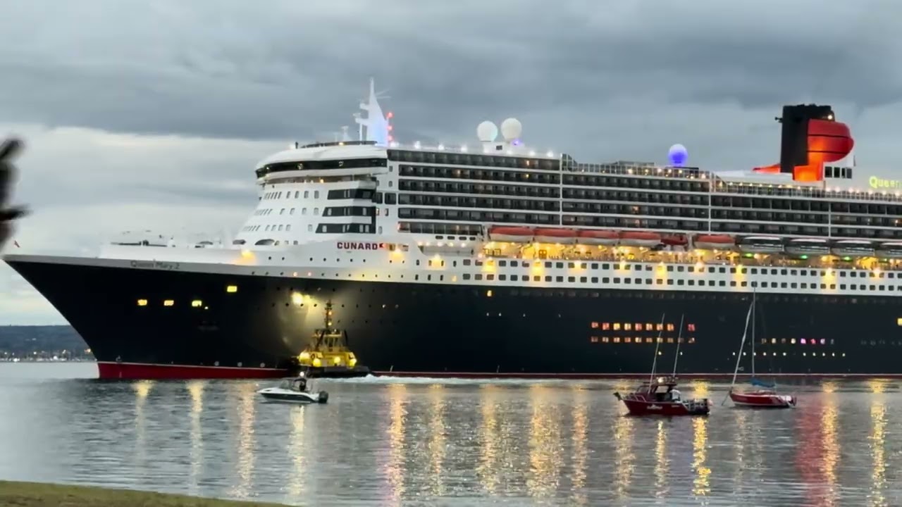 Cunard RMS Queen Mary 2 sails into Tauranga, NZ 28/2/26