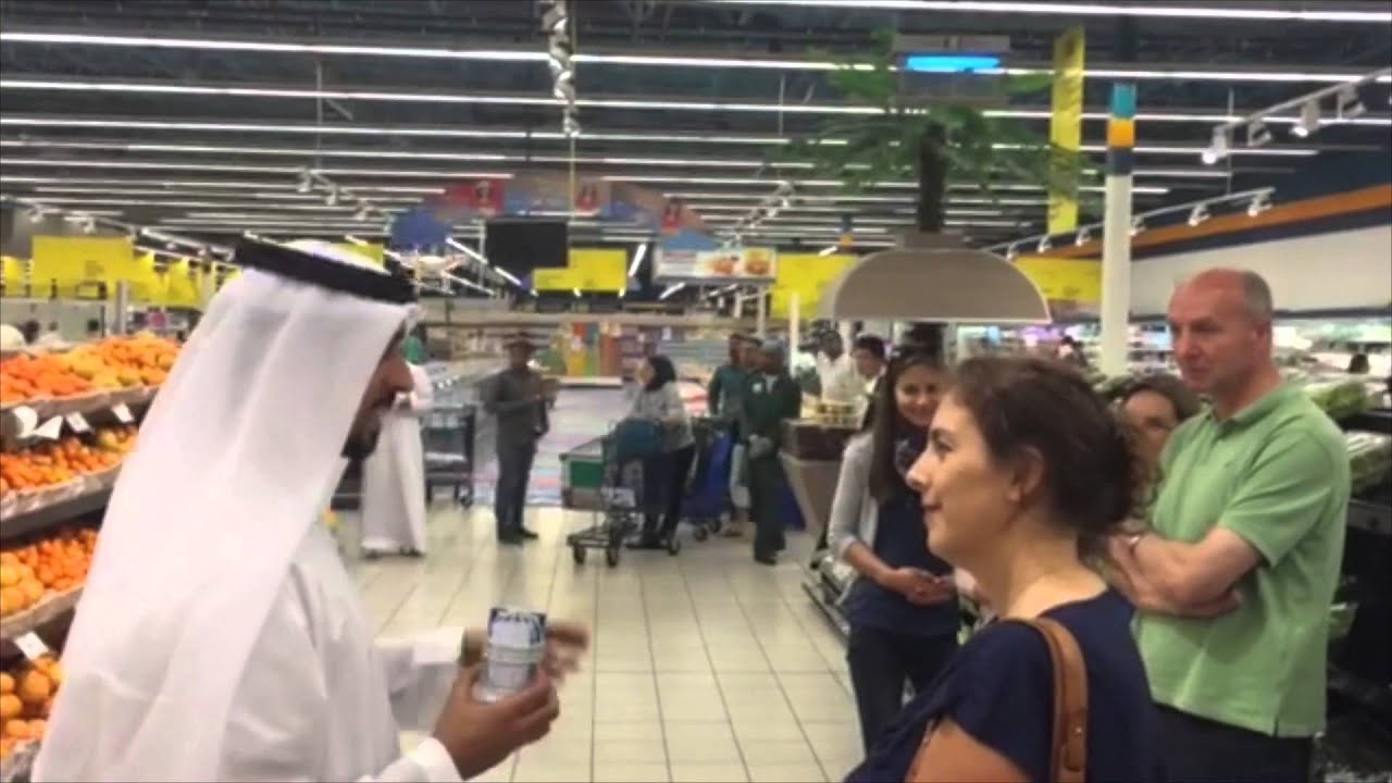 جمعية الاتحاد التعاونية تفاجئ زبائنها برسالة شكر و هدايا قيمة باستخدام الوسائل الذكية تقديراً لهم.