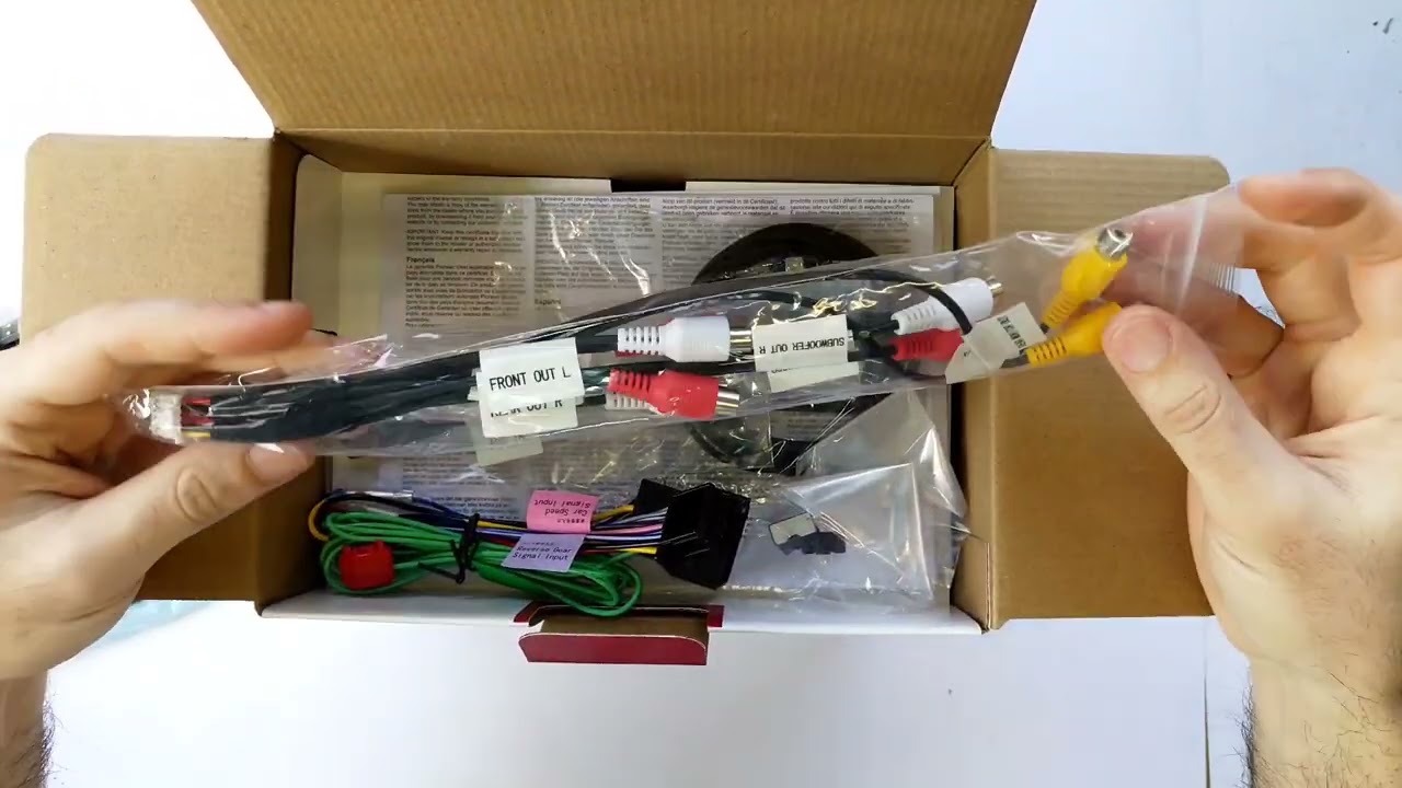 Unboxing Pioneer SPH-DA77DAB