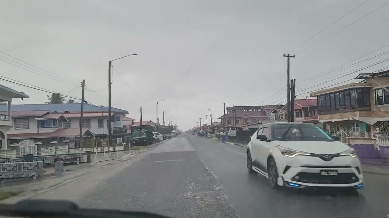 Driving on a rainy day in Guyana 🇬🇾 
