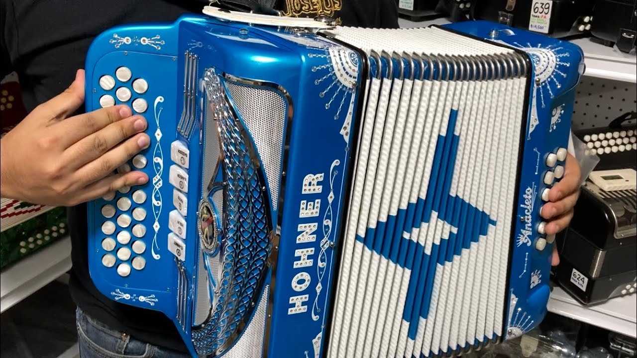 Acordeón Hohner Anacleto de 5 registros tono Fa nuevo en venta