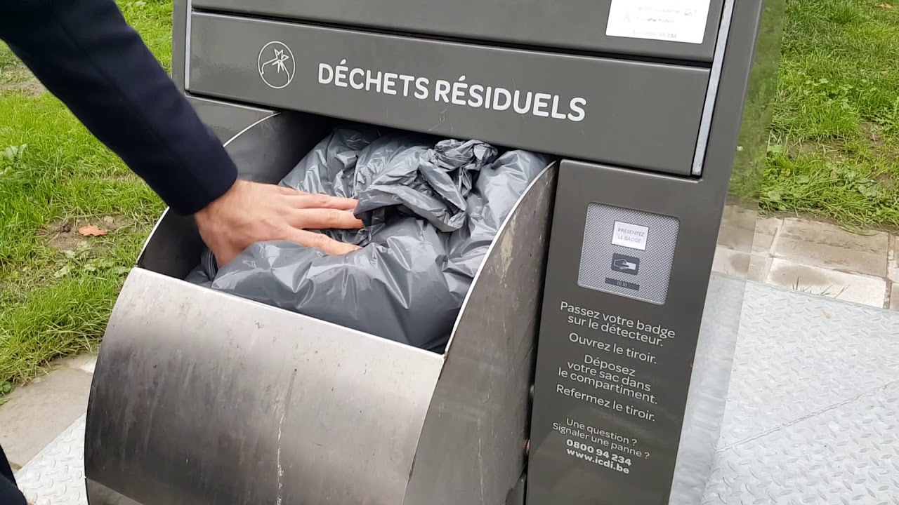 Des containers enterrés à Charleroi !