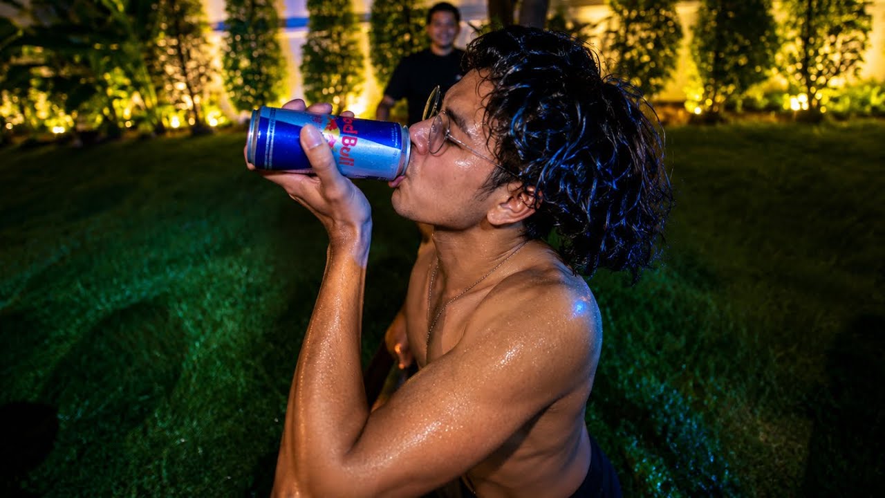 Streamers House: ShotGun Beer Challenge