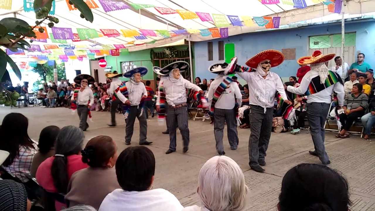 Danza de los caporales grupo de danza Reflejo de Yalalag