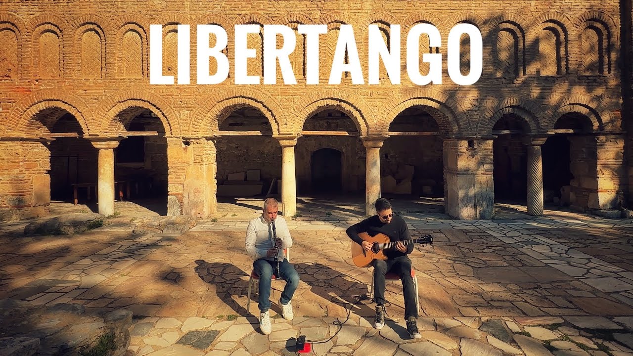 Piazzola - Libertango ( Guitar and Clarinet )