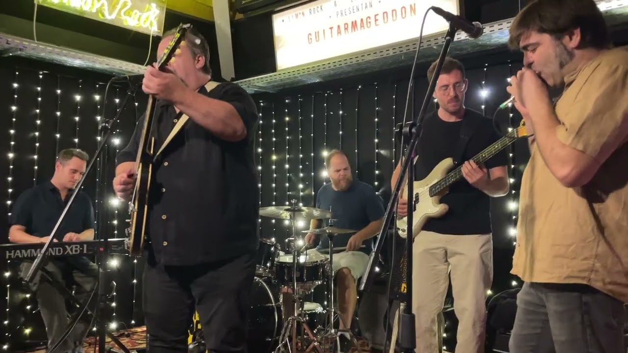 21 Guitarmageddon feat. Fernando Beiztegui - She's So Cool (Beiztegui) / Lemon Rock Granada 18/09/25