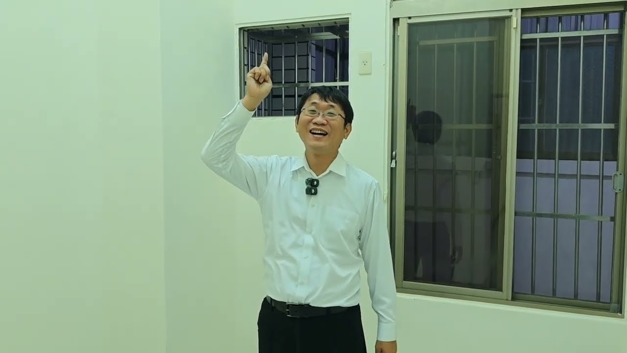 673萬買台中豐原市區中正路室內使用27坪可3房2廳2衛浴稀有1樓挑高華廈公寓大樓24H管理0989905453/0902319088