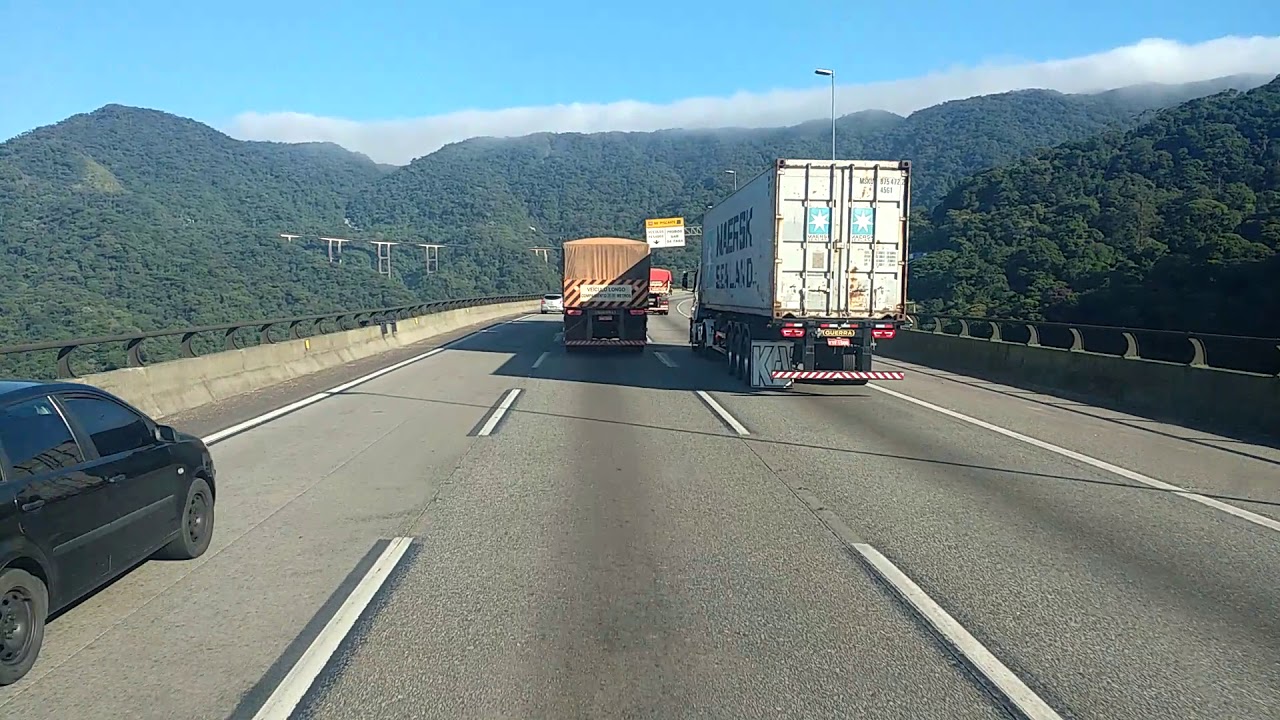 Subindo a Serra dos imigrantes