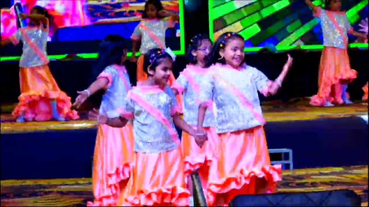 Day 3 Dance by 3rd Uranus & Saturn Girls Sridevi Hits on ANNUAL DAY SRN MEHTA CBSE SCHOOL KALABURAGI