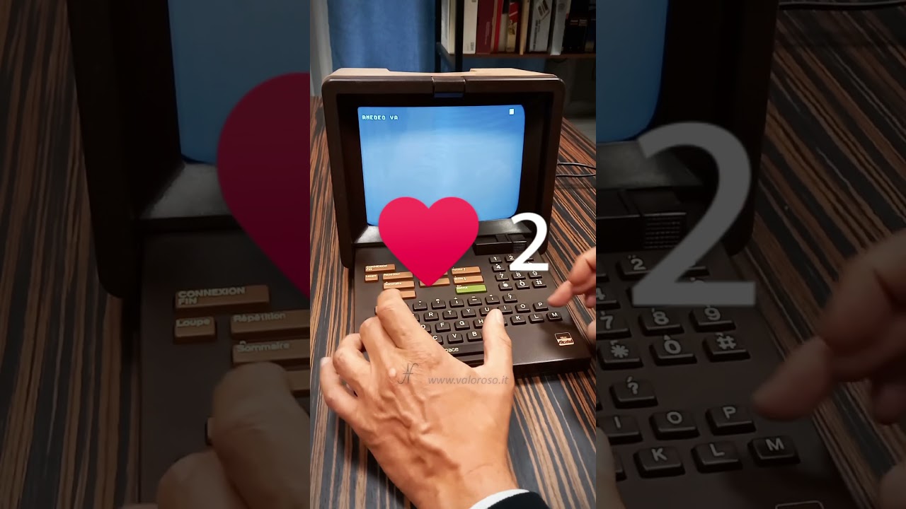 Alcatel Minitel: unboxing e prova di accensione. Funziona?