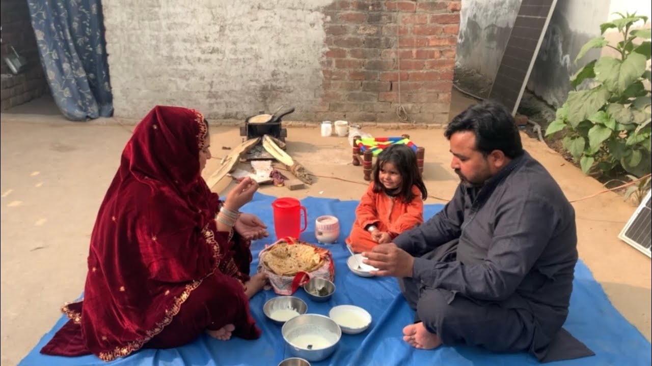Suba ka nashta mai Alo ka pratha #hassan#family #vloger #03334958151 