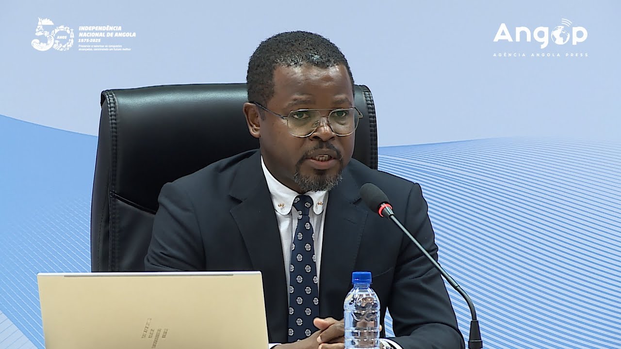 Angola define actualização periódica do salário da Função Pública