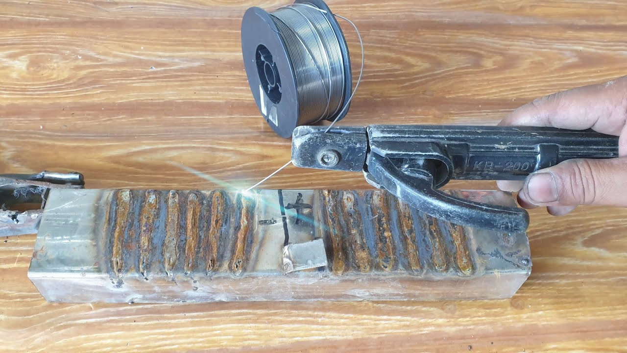 Wand Welding Method Using Fluxcore wire