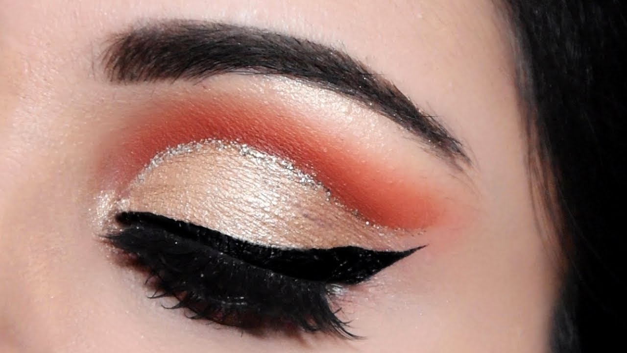 ऑय शैडो कैसे लगाएं How To Do 3 Step Easy CUT CREASE Eyeshadow Tutorial in Hindi