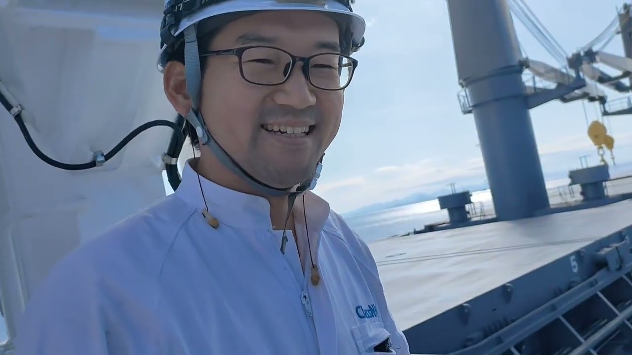 Rescue Boat test while the ship is running at about 5kts.