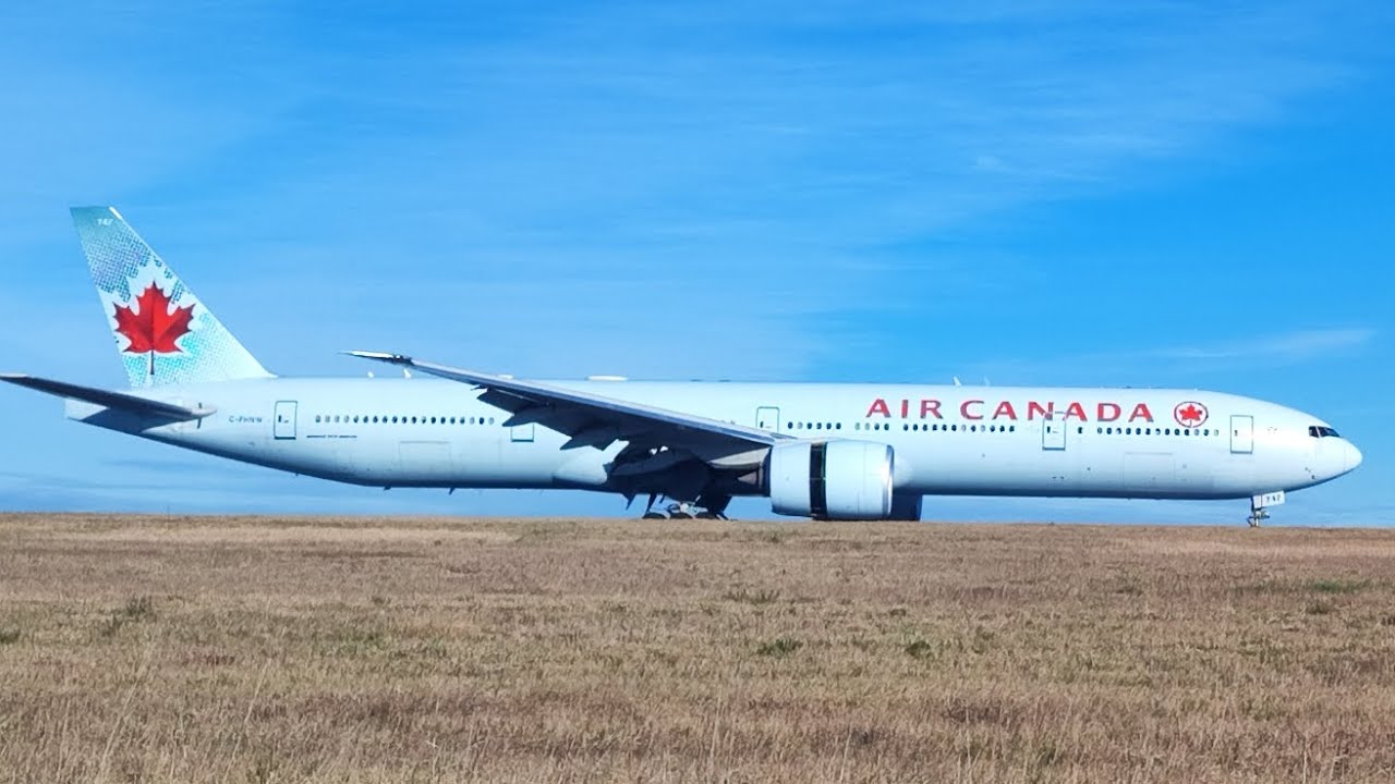 Planespotting In Roissy Charles de Gaulle!