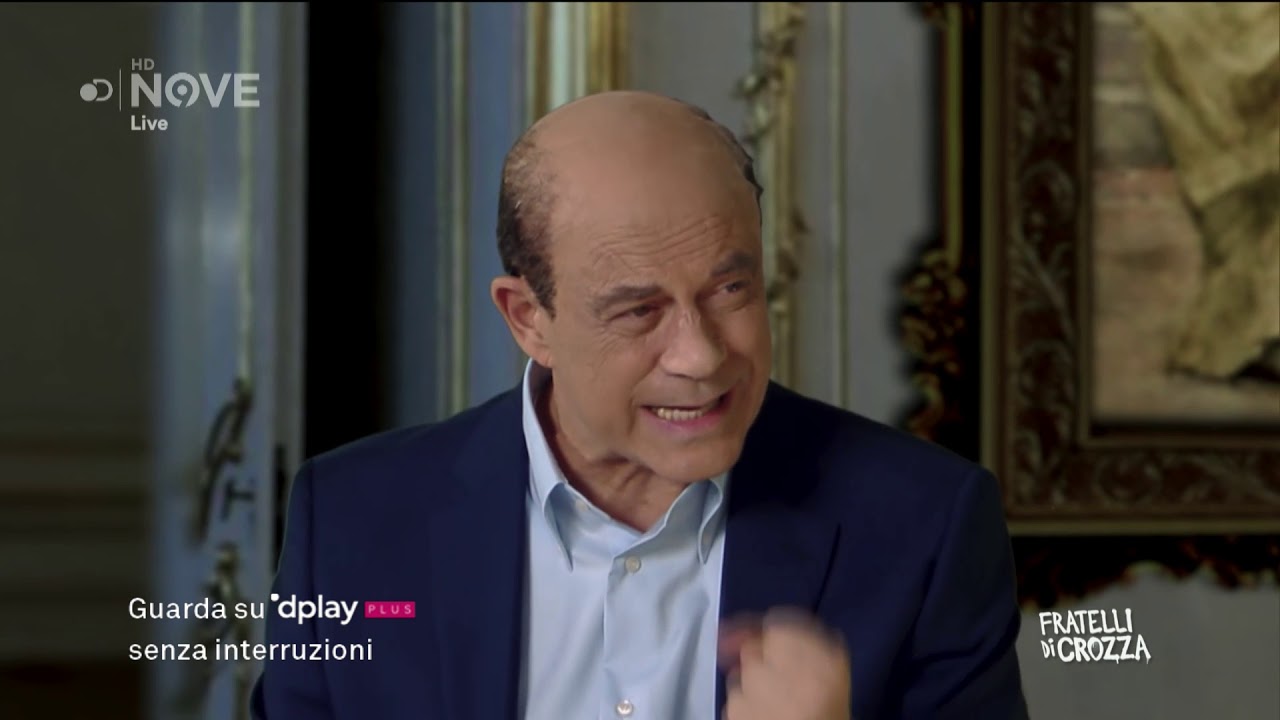 Crozza Conte nella cena politica più affollata di sempre