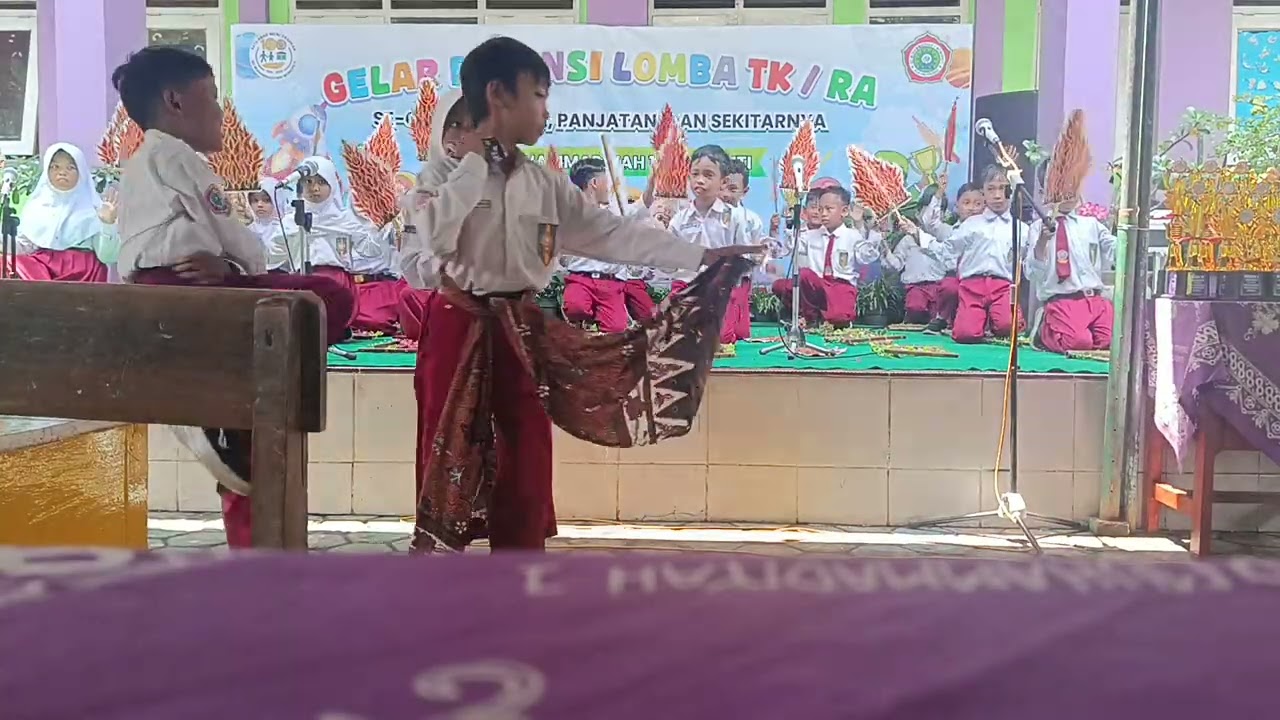 Angklung sd muhamadiyah 1 wonopeti