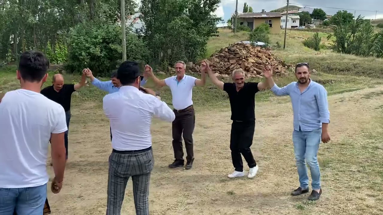 Zurnacı aypaz Yılmaz’dan dizden kırma Şiran arıtaş köyü