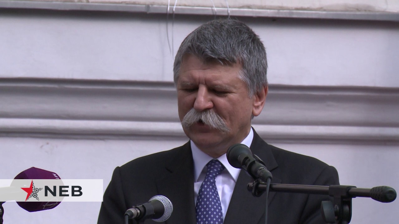 Eml&eacute;kt&aacute;bla Romek Strzalkowski tisztelet&eacute;re: K&ouml;v&eacute;r L&aacute;szl&oacute; besz&eacute;de