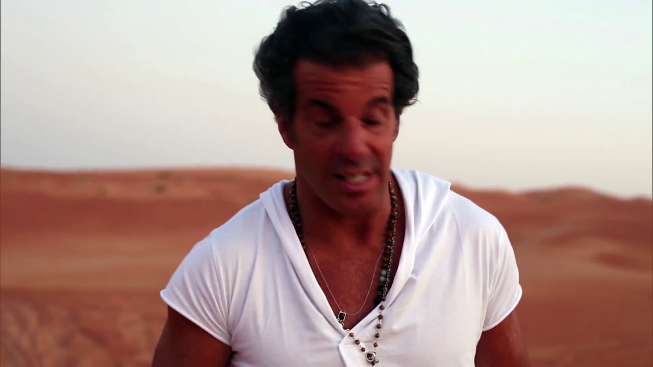 Treinamento de Falcões no deserto - Emirados Árabes