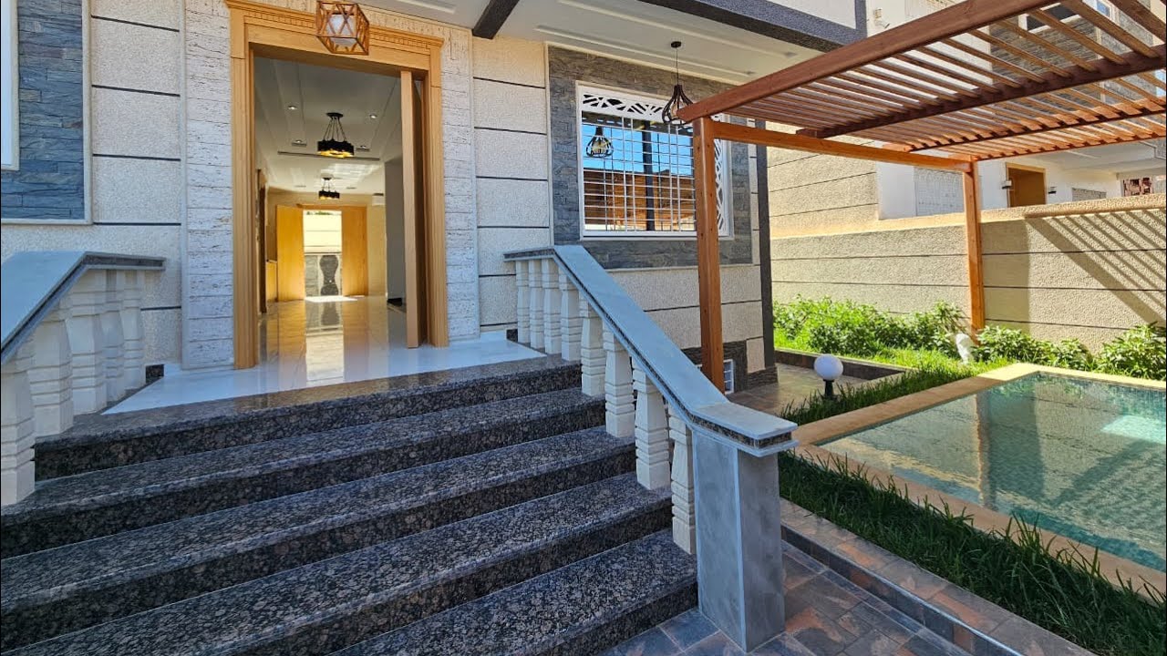 فيلا راعية 🏘️مدينة وجدة مسحية 216 متر 🙏📲0670317346