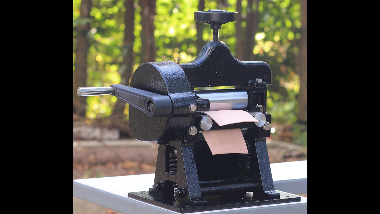 Hand crank leather splitting machine
