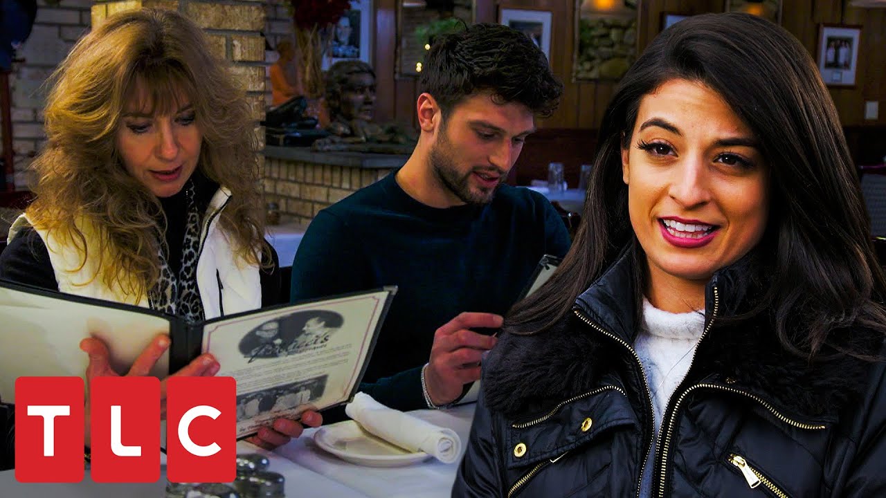 Mike deja que su madre elija su comida en la cena con su novia | El niño de mamá | TLC Latinoamérica