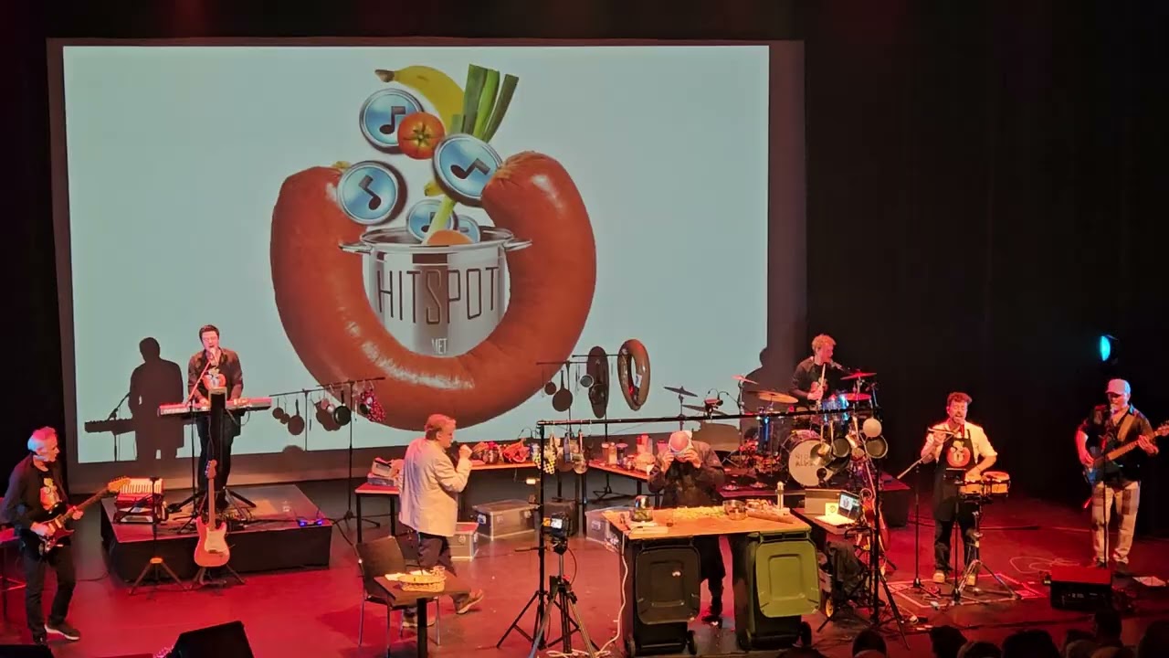 Hitspot met worst (Henk Westbroek en Pierre Wind) - Hou van mij. De Muze Noordwijk 01.03.2026