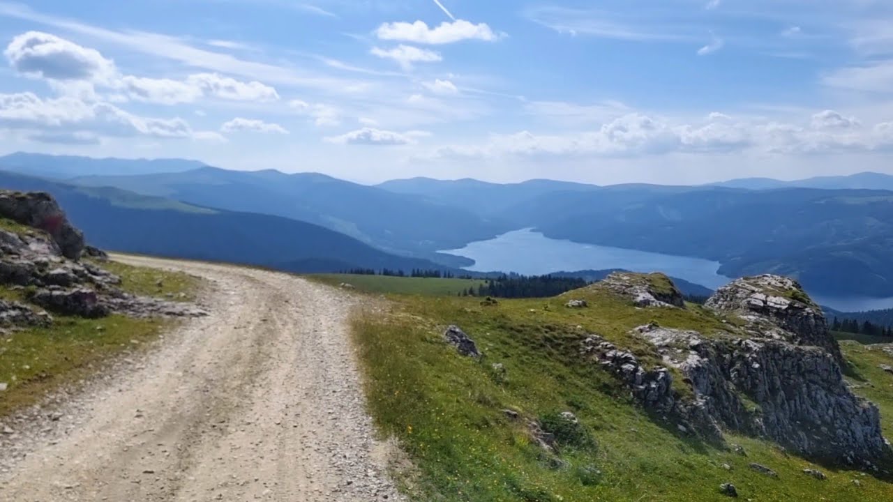 Strategica – The Strategic Road from Valea Măceșului to Transalpina | Munții Latoriței