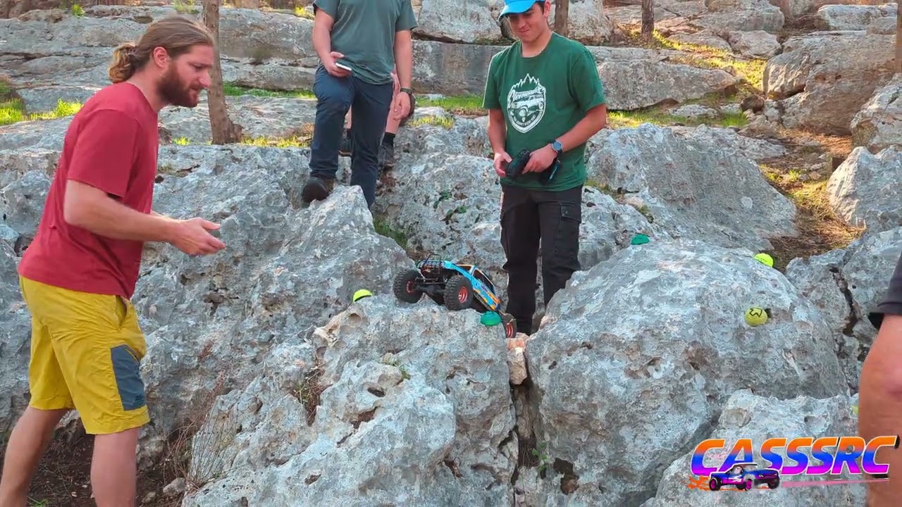 Crawler comp with a loophole in the rules 