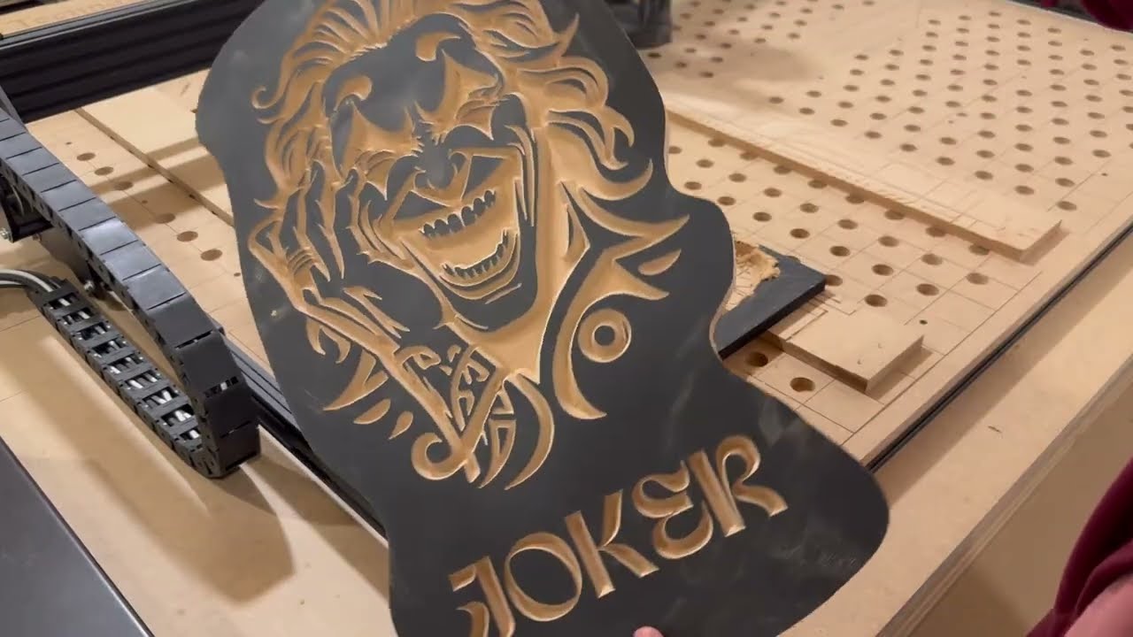 7. Grabado en V del Joker en MDF: Tutorial Completo con Router CNC S23B | Curso B&aacute;sico de Router CNC