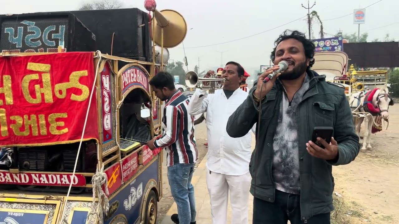 Ruk ja oo Dil deeeane…… by Nadiad Patel music band