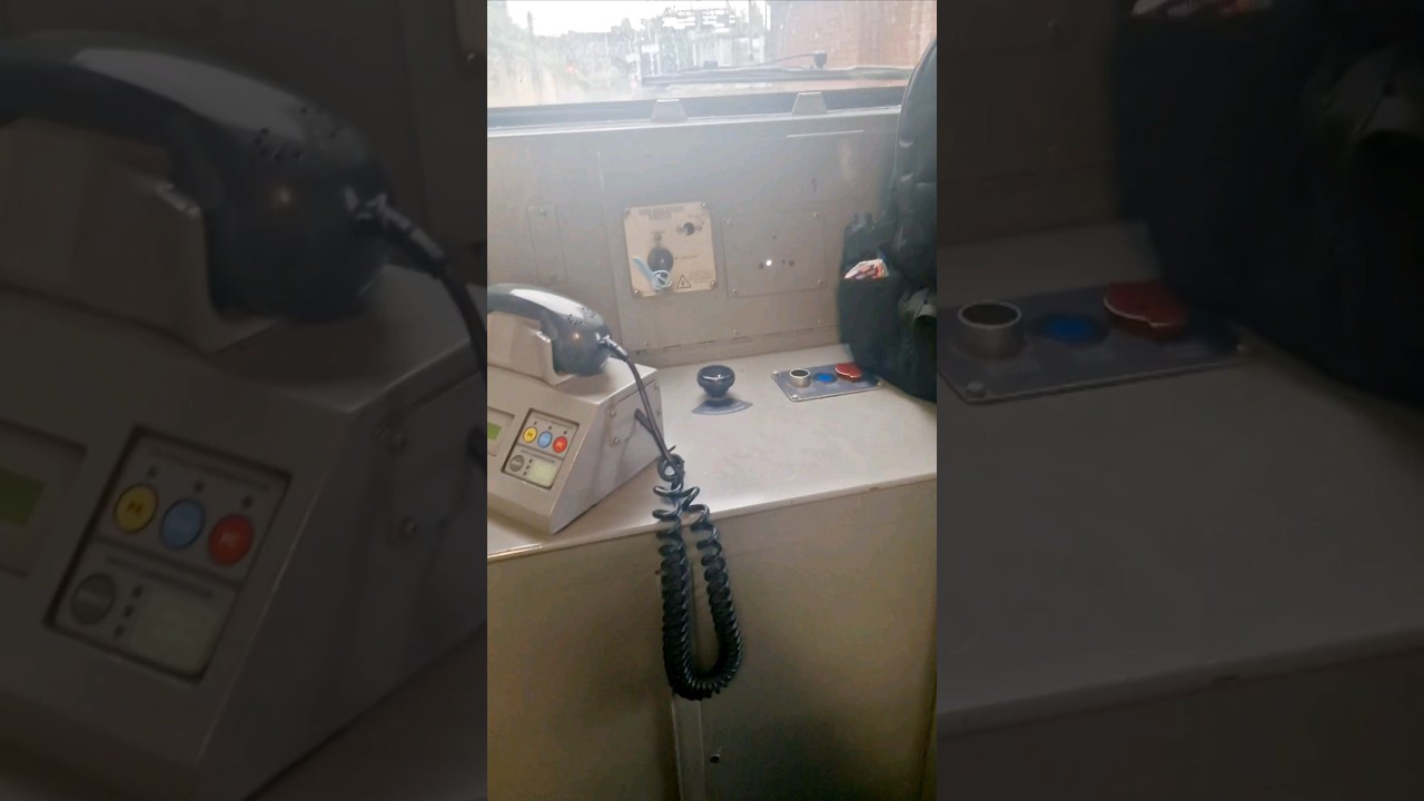 Inside the cab of the class 320#scotrail#subscribe