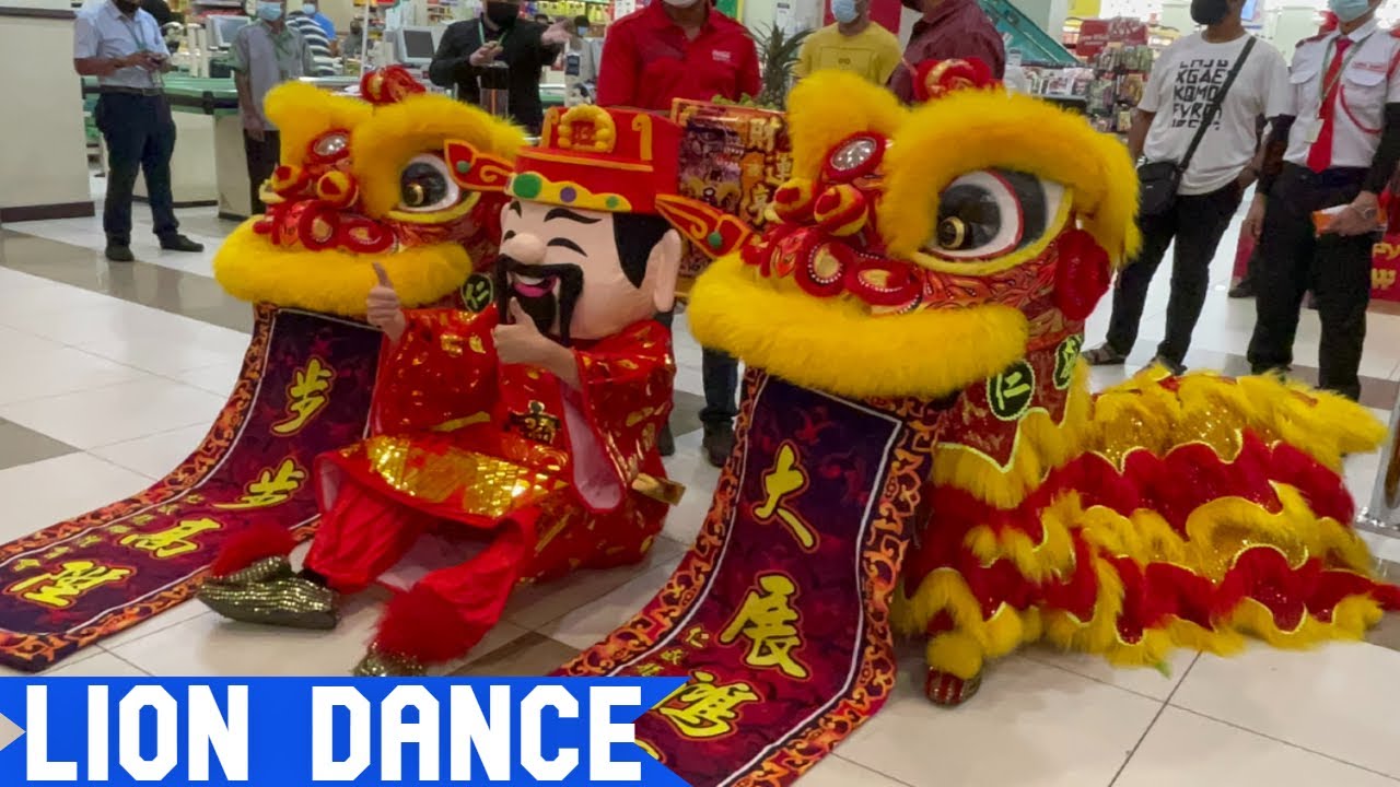 Unleashing the Yellow Lion: A Visual Feast of Tradition and Skill | Chinese New Year vibes