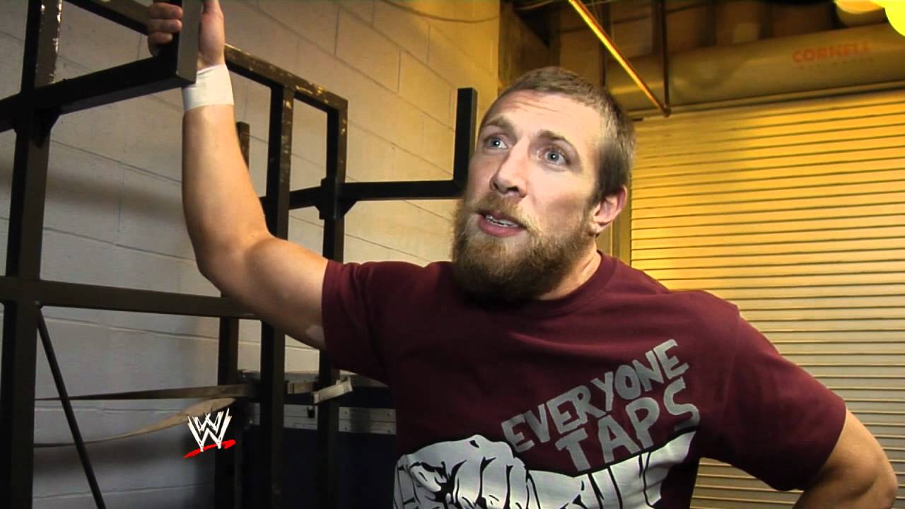 WWE Inbox - WWE Superstars and Divas answer your questions - Episode 1