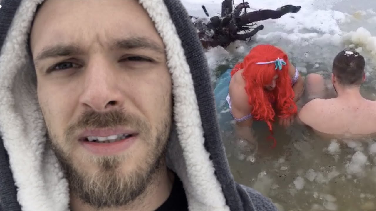 Restt skáče do vody v obleku morskej panny + RIP iPhone!