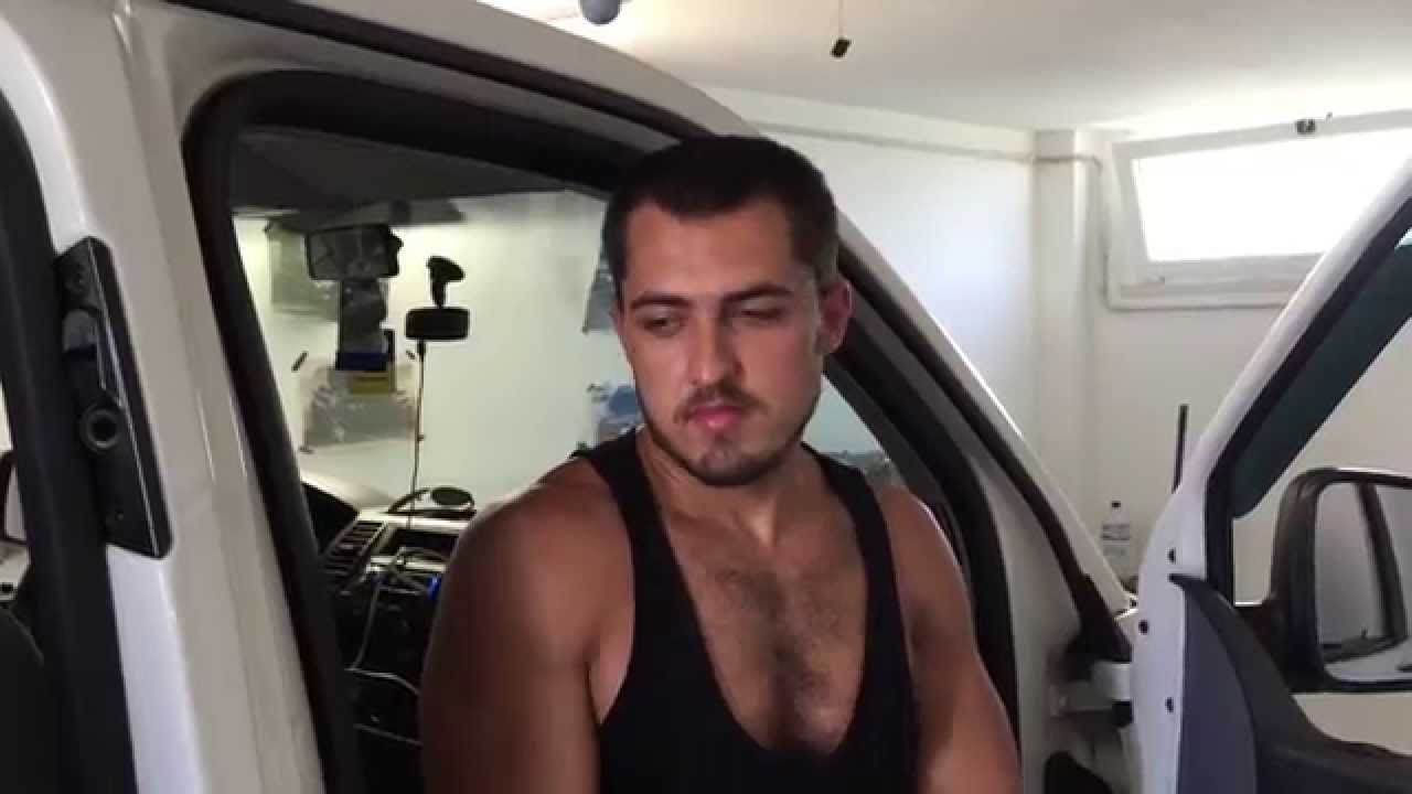 Замена фильтра салона VW T5 2,5 TDI