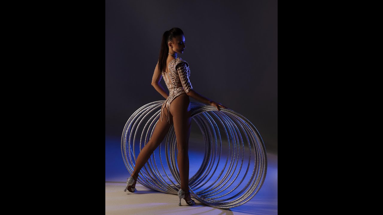 Шоу від артистки cirque Du Soleil | хула хупи | Україна має талант 2021 | Київ