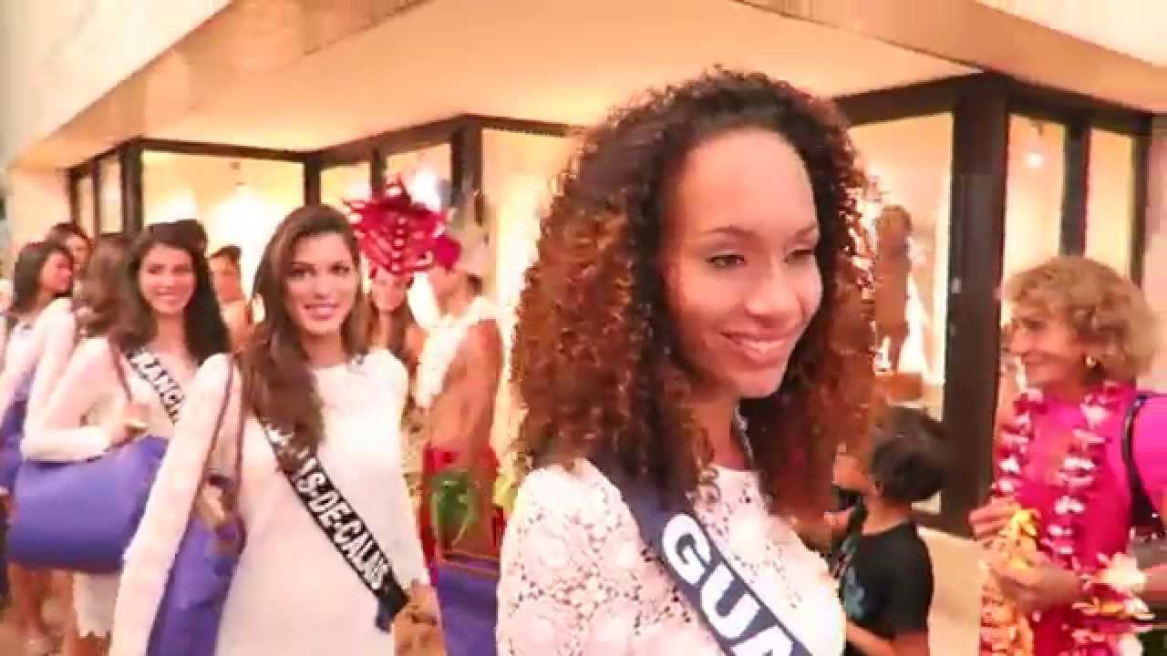 Miss France 2016 : Arrivée des Miss à l'aéroport de Tahiti-faa'a