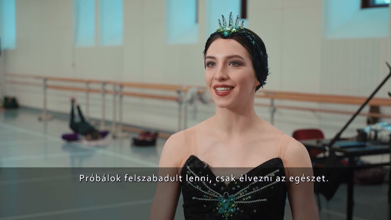 OperaCafé 20230507 - Beck Maria címlapfotózás