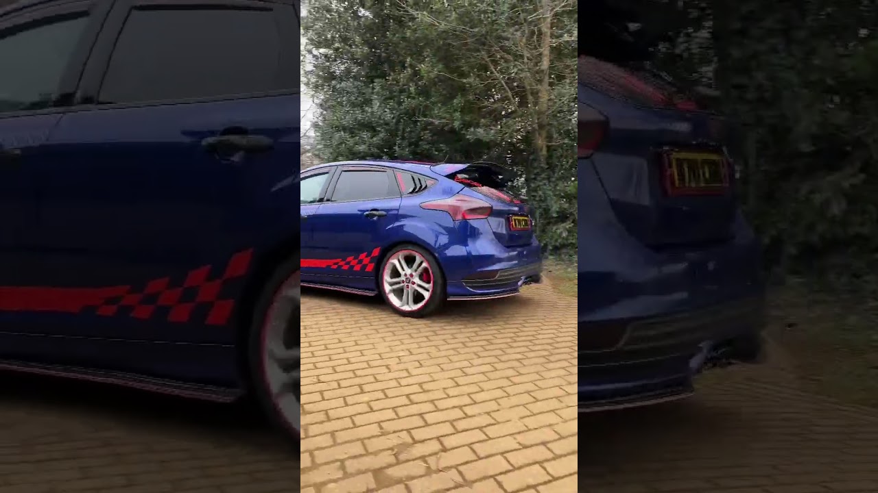 BLUE AND RED?👀 FORD FOCUS ST LEAVING A CAR MEET