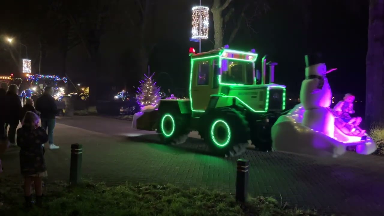 Verlichtte trekker optocht Jong Gelre Heerde Wapenveld