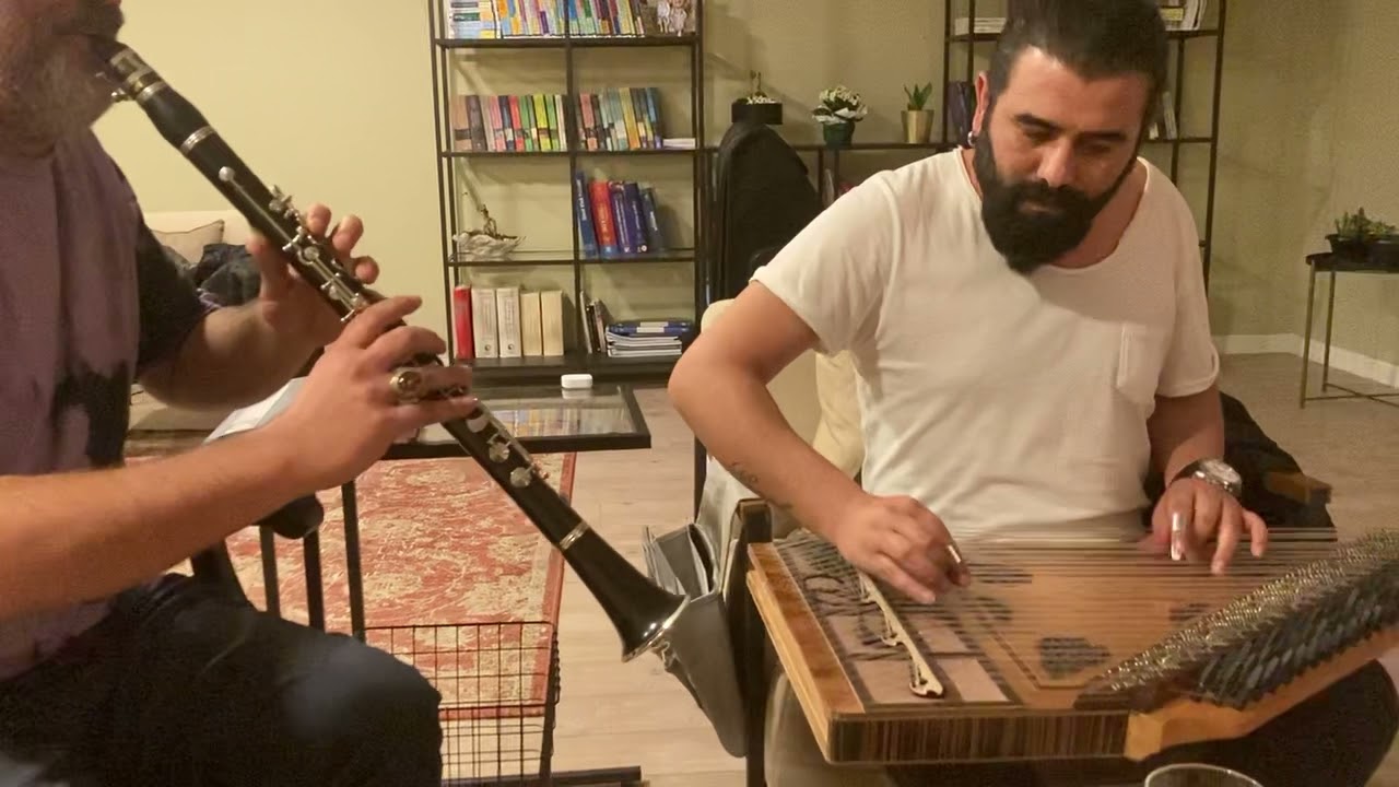 Yıkılmışım ben.. Klarnet: Ömür KÜÇÜKLER (Alman sistem sibemol klarnet) Kanun: Erhan KÜÇÜKCİVAN