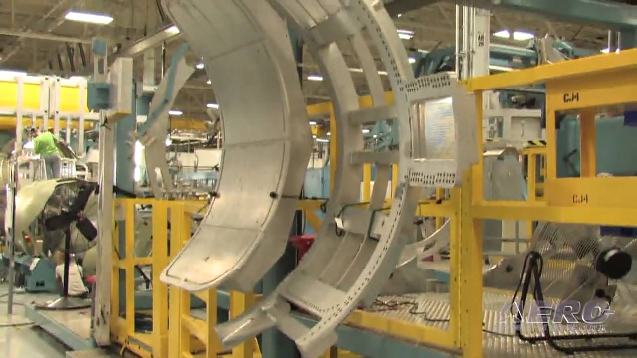 Aero-TV: Высокоточная сборка CJ4, часть 2 &mdash; процесс стыковки секций фюзеляжа Cessna