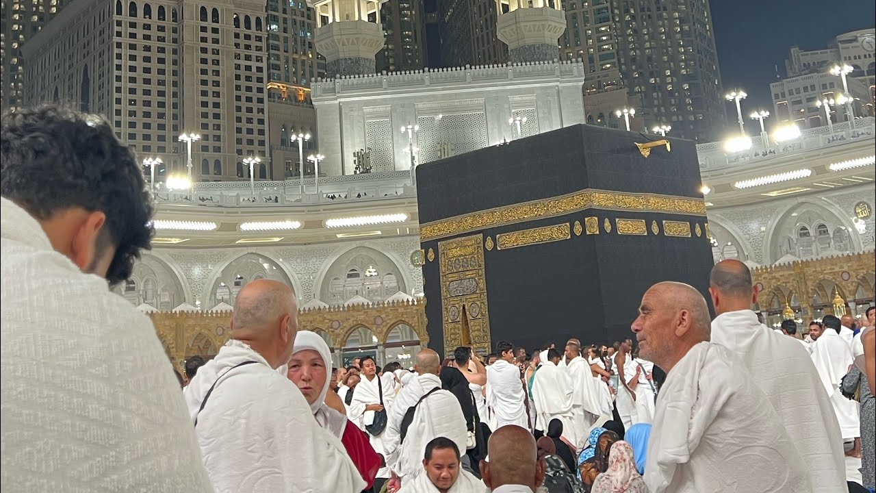 ‏الحمد لله وقت أذان عشاء مكة المكرمة🌹
