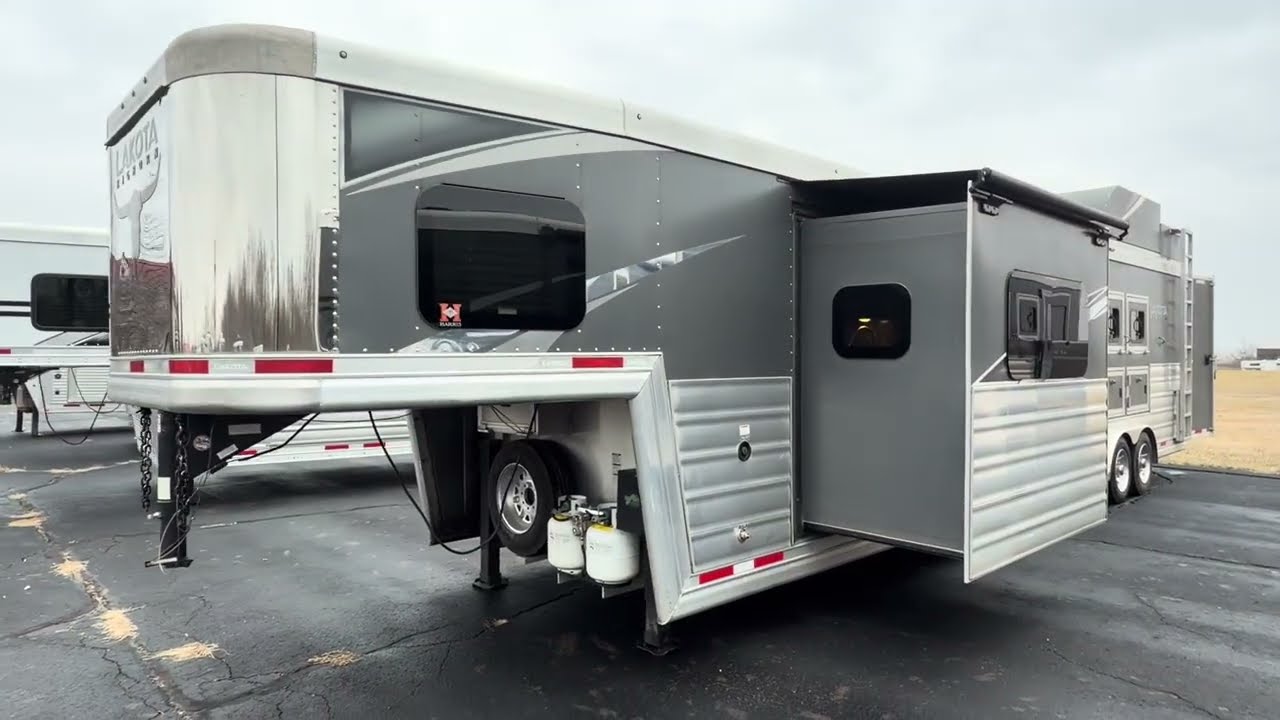 2022 Lakota Bighorn 8316 Side Load
