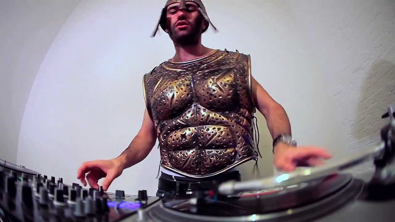 A-Trak's Short Cuts: Ghosts N' Stuff Routine